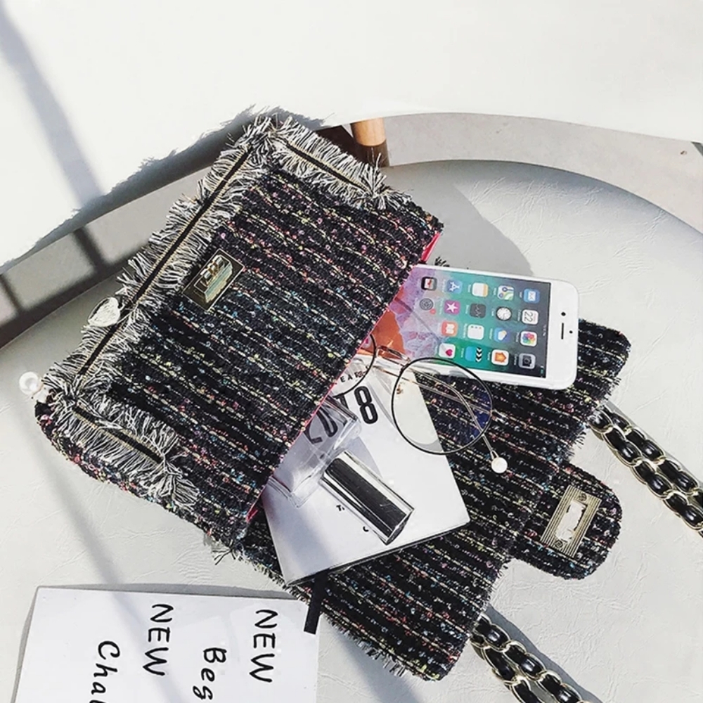 Exquisite Tweed Design Handbag - Picture 3 of 8